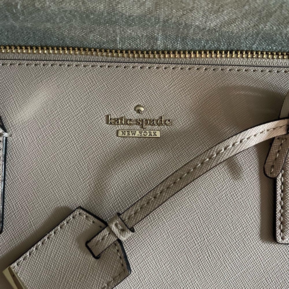 Purse - Picture 2 of 3